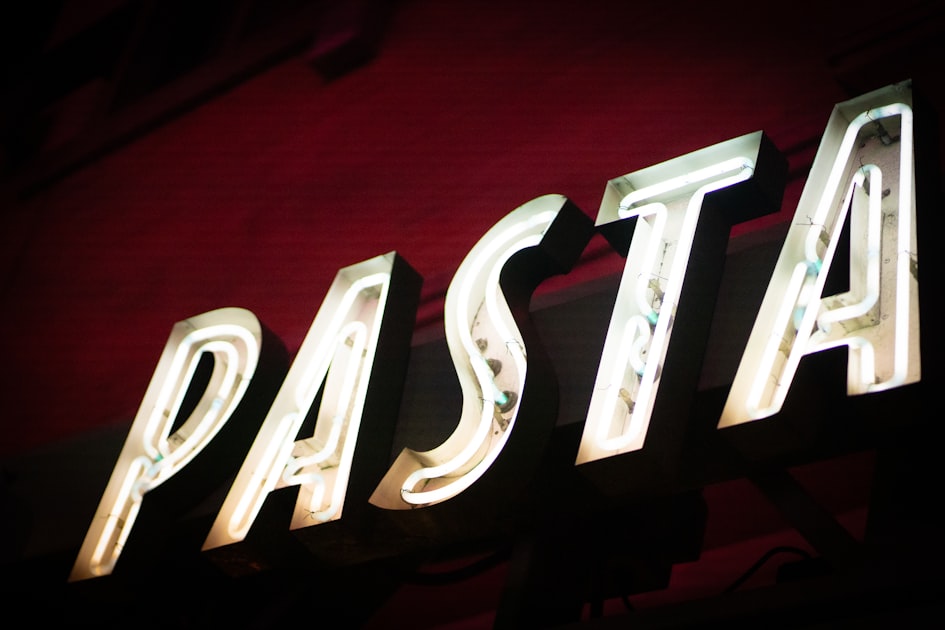 개발 언어 선택이 프로젝트 비용에 미치는 영향: 효율적인 기술 스택 결정 가이드